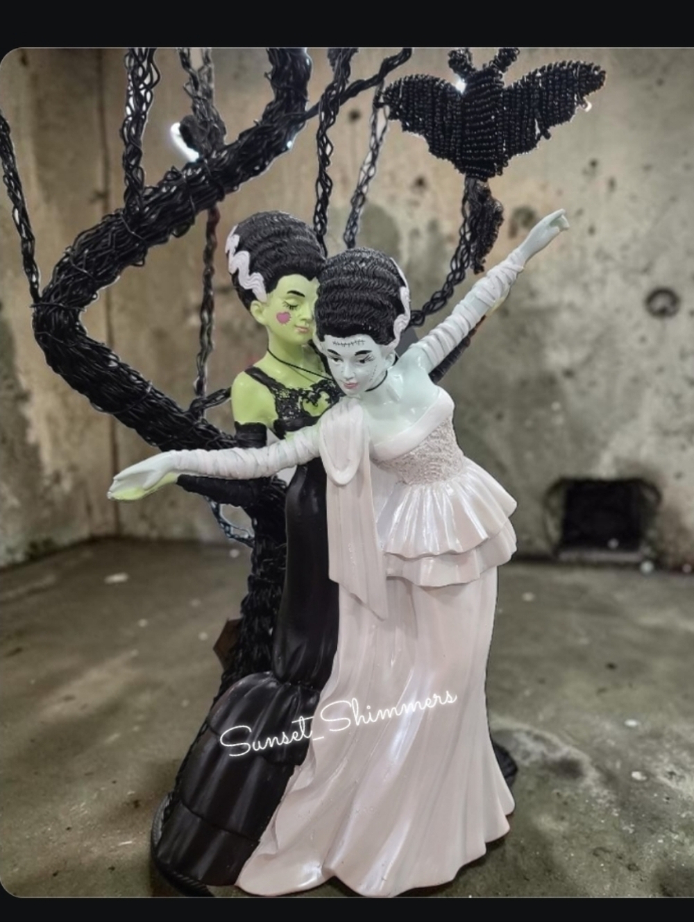 GOULISH Brides Of Frankenstein Dancing Figurine Viral LGBTQ Halloween Decor - Picture 6 of 7